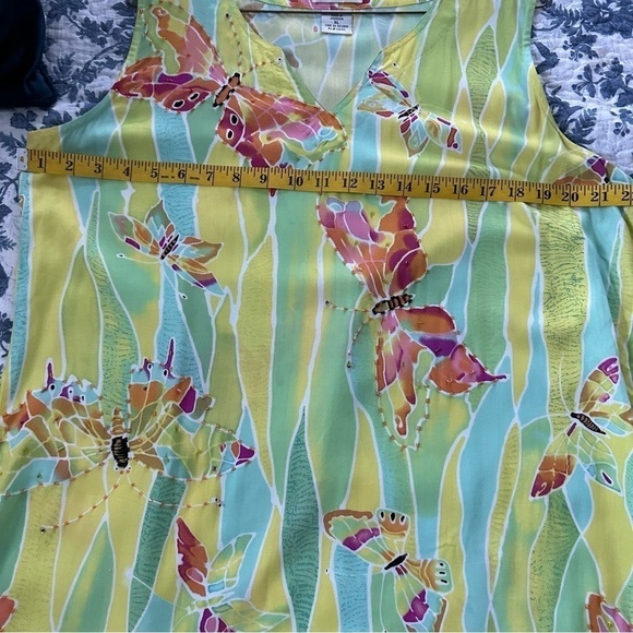 Mango Bay Tunic Novelty Butterflies with Sequins V-Neck w/ Small Side Slit Sz XL - Picture 8 of 9
